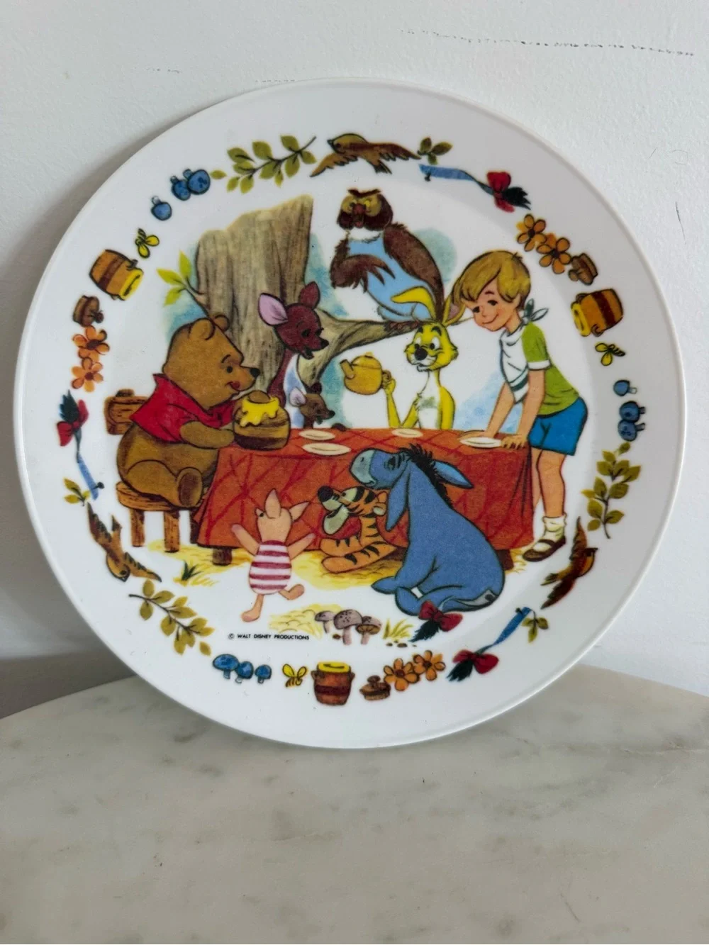 Vintage Disney Winnie the Pooh Character 8 inch dinner snack plate